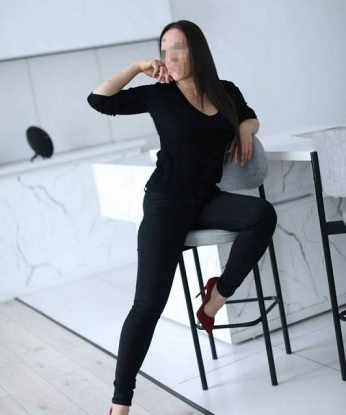 Проститутка Ларынька